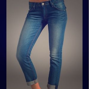Hudson jeans Bacará straight cuffed size 24.